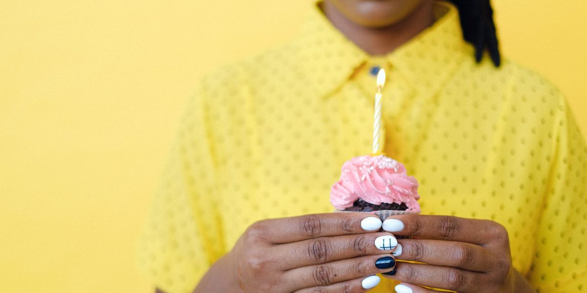 Minimalist Nail Art Ideas Anyone Can Try at Home